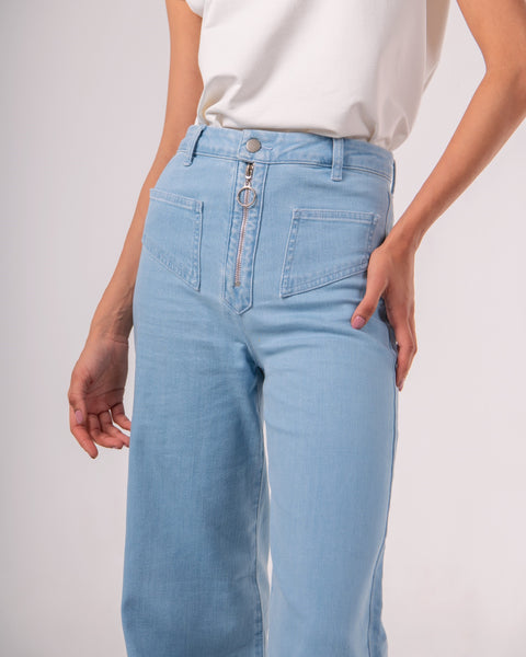 "Sapphire 1.0" Flared Jeans