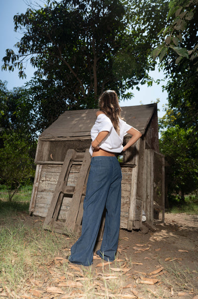 "On Repeat" Lightweight Flared Jeans